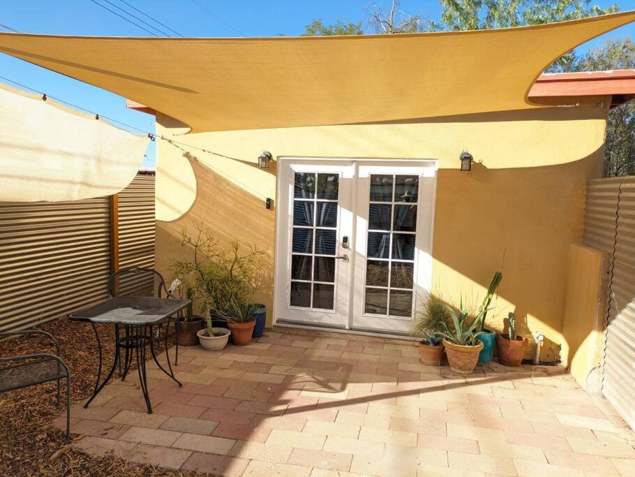 Guesthouse W/ Private Access And Patio Tucson Extérieur photo